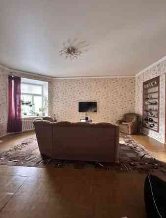 Продам 2х комнатную  квартиру в центре, по улице Пастера. Одеса