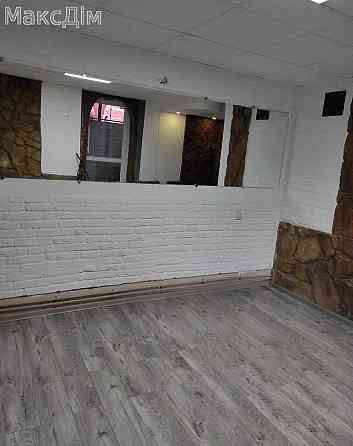 Продаж приміщення вільного призначення на вул. Валова приміщень - 1 Тернопіль