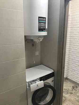 Оренда Квартира 1-кімнатна, 14/27 поверх на вул. Вишняківська, 2 Kiev