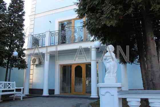 Продаж Будинок 6-кімнатний на Звіринецька вул., 82 Киев