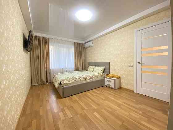 Оренда Квартира 1-кімнатна, 1/5 поверх на Дарницький бульвар, 11 Киев