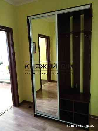 Оренда Квартира 1-кімнатна, 10/25 поверх на Воскресенская ул. Київ