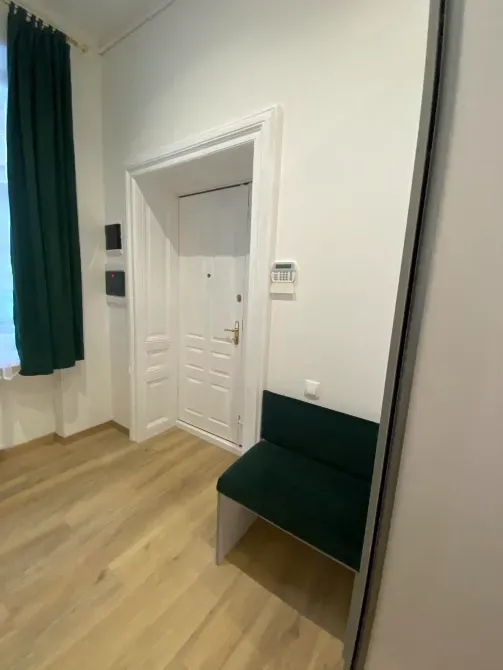 For rent 2-room Apartment 70 sq.m Валова L'viv - photo 1