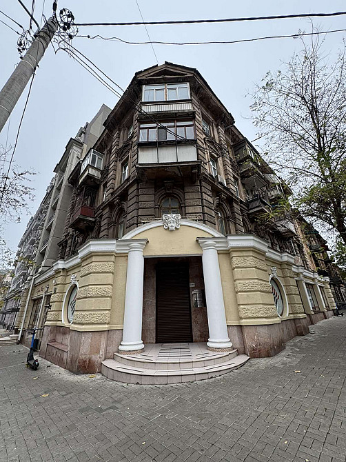 Продам три комнаты в коммуне в центре города, ул. Лейтенанта Шмидта. Одеса - фото 1