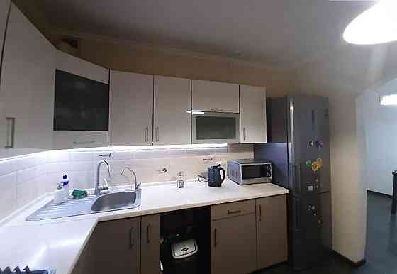 Оренда Квартира 3-кімнатна на Симиренко, 22г Київ