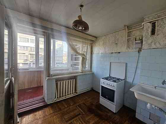Продаж Квартира 3-кімнатна на ул. Торговая, 1а Одеса