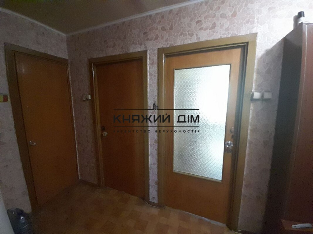 БЕЗ КОМІСІЇ! Продаж 3-кімнатна роздільна квартира, метро Святошин. № 21144462 Київ - фото 18