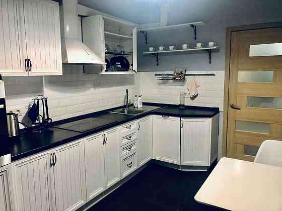 Оренда Квартира 2-кімнатна, 9/9 поверх на ул. Регенераторная Киев