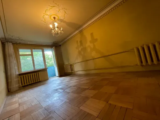 For sale 4-room Apartment 73 sq.m Наукова L'viv
