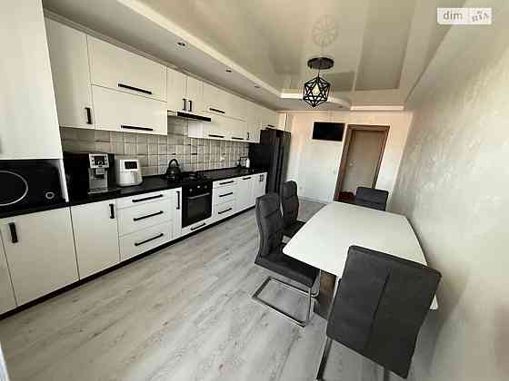 Продаж Квартира 3-кімнатна, 4/5 поверх на Миколаївська Vinnytsya