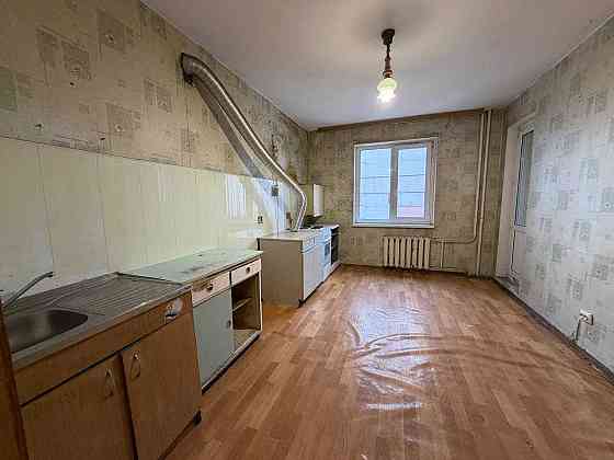 Продаж Квартира 3-кімнатна, 10/22 поверх на Лісківська вул., д. 30 Київ