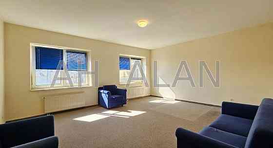 Оренда Будинок 3-кімнатний на Велика Васильківська вул., 9/2 Київ