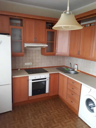 Оренда Квартира 1-кімнатна, 2/15 поверх на вул. Вишняківська, 5А Київ