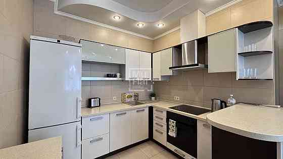 Оренда Квартира, 3/21 поверх на вул. Василя Тютюнника Kiev