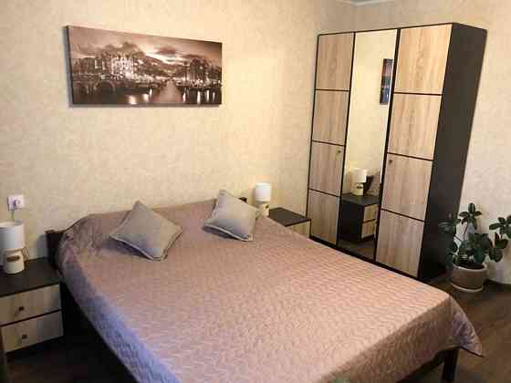 Оренда Квартира 3-кімнатна, 4/12 поверх на ул. Михаила Драгоманова, 23б Київ