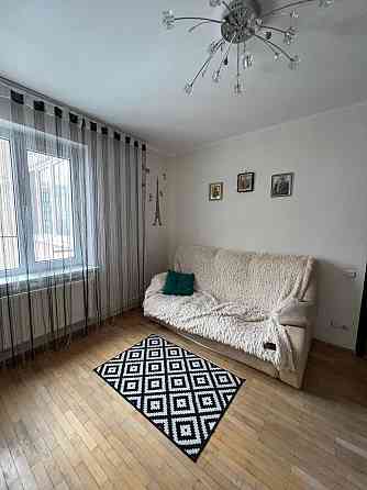 Продаж Квартира 4-кімнатна, 8/9 поверх на Стуса В. вул., 39 Ивано-Франковск