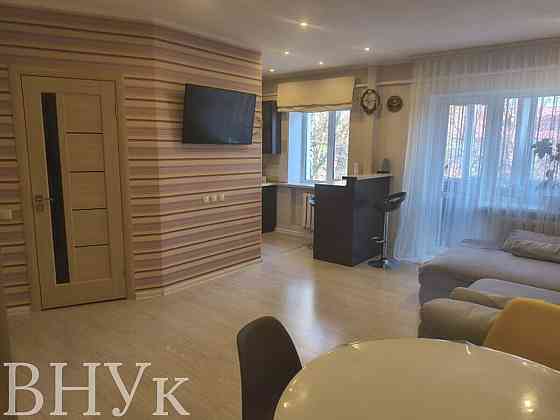 Продаж Квартира 2-кімнатна, 4/4 поверх на проспект Грушевського Луцьк