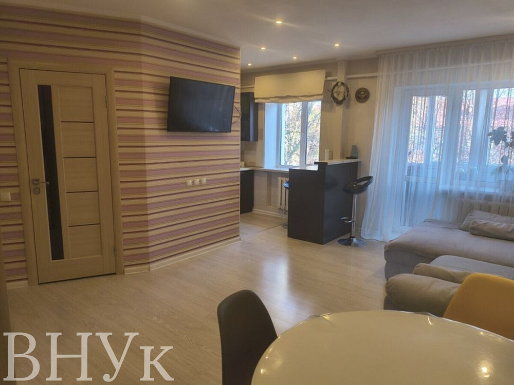 Продаж Квартира 2-кімнатна, 4/4 поверх на проспект Грушевського Луцьк - фото 2