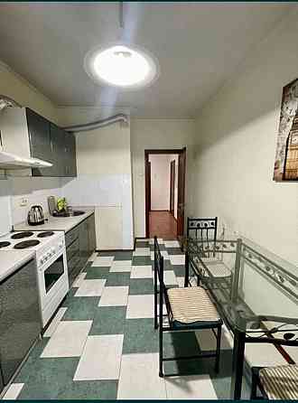 Оренда Квартира 1-кімнатна, 11/17 поверх на Драгоманова, 31в Київ