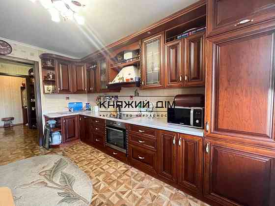 Продаж 3-кімнатна роздільна квартира на Позняках, метро Осокорки, Позняки. № 21141745 Kiev