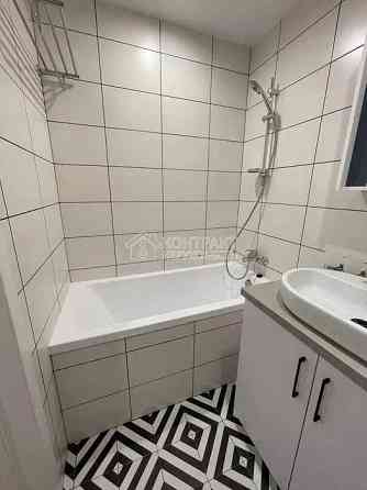 Продаж Квартира 2-кімнатна, 2/5 поверх на вул. 23 Серпня Kharkiv