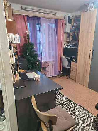 Продаж Квартира 1-кімнатна, 3/5 поверх на Верховної Ради, 27б Киев