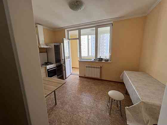 Оренда Квартира 1-кімнатна, 13/22 поверх на Чавдар, 13 Kiev