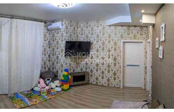 Продаж Квартира 2-кімнатна, 7/15 поверх на вул. Перемоги Kharkiv