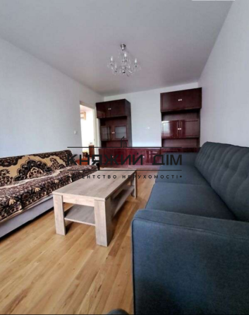 Продаж Квартира 3-кімнатна, 3/12 поверх на Харьковское шоссе Киев