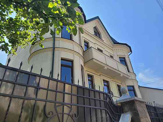 Продаж Будинок на вул. Республіканська Івано-Франківськ