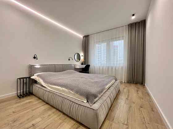 Продаж Квартира 2-кімнатна, 15/25 поверх на Юлії Здановської вул., д. 85Б Київ