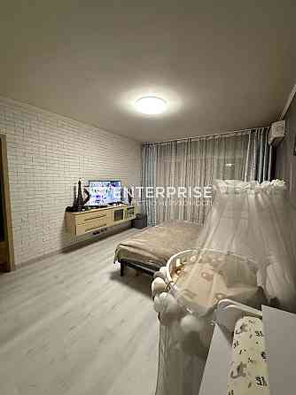 Продаж Квартира 1-кімнатна, 1/9 поверх на вул. Романа Шухевича Киев