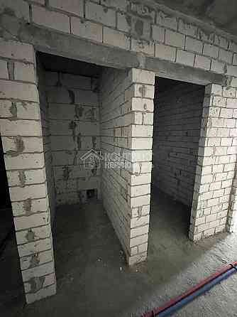 Продаж Квартира 3-кімнатна, 8/9 поверх на вул. Миру Kharkiv