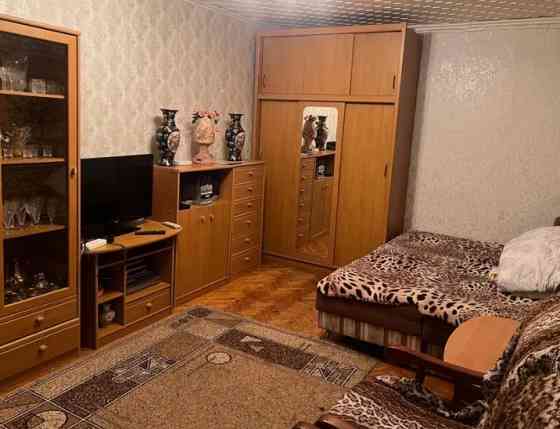 Продаж Квартира 1-кімнатна на просп. Академика Глушко, 17/1 Одеса