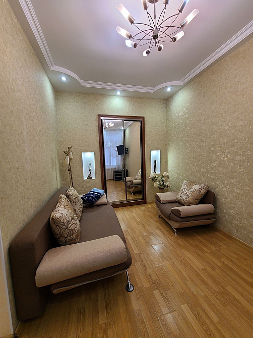 Продам двух-комнатную квартиру по ул. Екатериненской/Дерибасовская Одеса - фото 1