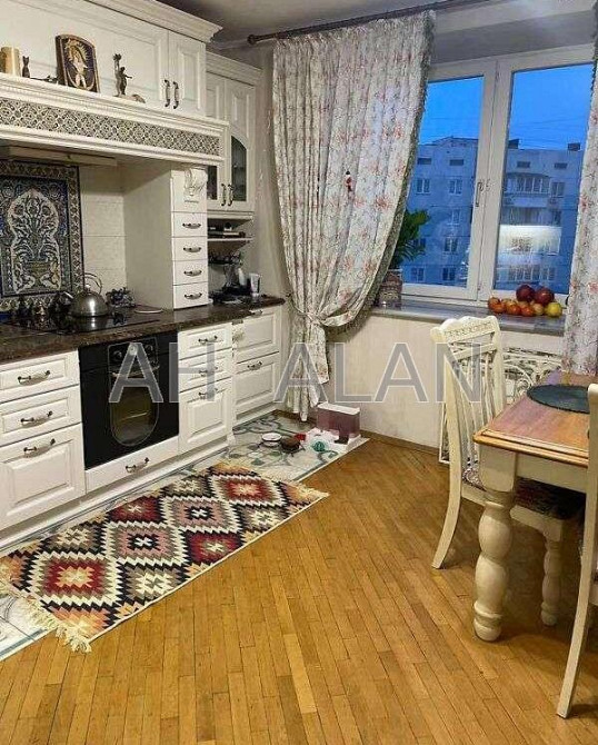 Продаж Будинок 3-кімнатний на Володимира Івасюка пр-т, 24А Київ - фото 2