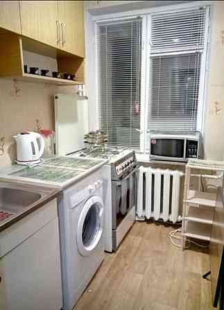 Оренда Квартира 1-кімнатна, 3/9 поверх на Машинобудівна, 27 Киев