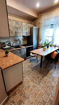 Продаж Квартира 2-кімнатна, 5/5 поверх на Почайнинська вул., д. 52 Київ