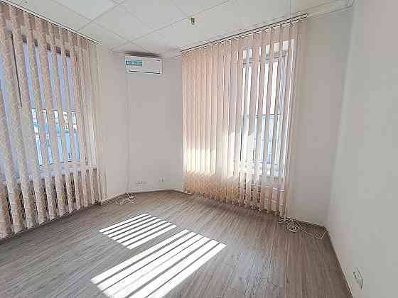 Оренда приміщення вільного призначення на Крушельницької С. вул., 1 поверх - 3/6 Тернопіль