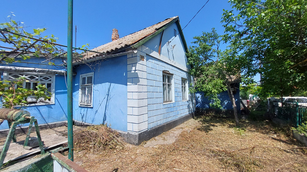 Жилой дом в центре села Александровка Dobrooleksandrivka - photo 1