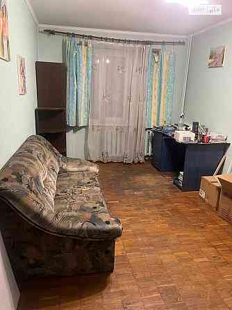 Оренда Квартира 3-кімнатна, 8/16 поверх на просп. Володимира Івасюка, 27А Київ