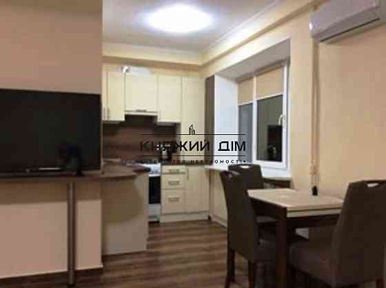 Оренда 2х кімнатної студії, біля ст. м. Печерська. № 11157433 Киев