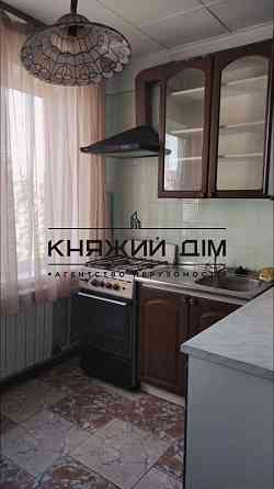 Оренда Квартира 3-кімнатна, 9/9 поверх на Машиностроительный пер. Київ