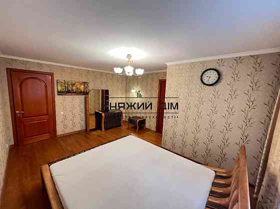 Оренда видової дворівневої 4-х к.кв. метро Оболонь по пр-ту В. Івасюка в Оболонському р-ні. Код об'єкту №: 11202410 Київ