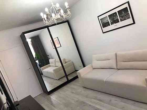 Оренда Квартира 1-кімнатна, 11/25 поверх на ул. Урловская Kiev