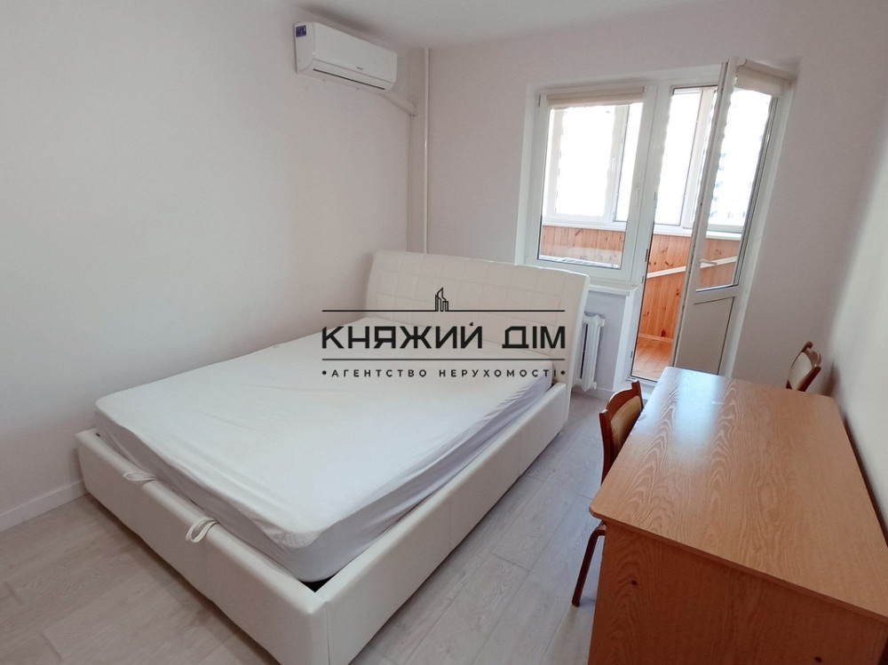 Оренда Квартира 1-кімнатна, 9/16 поверх на Урловская ул. Kiev - photo 1