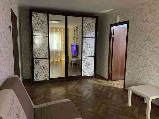 Оренда Квартира 2-кімнатна, 1/5 поверх на ул. Елены Телиги Киев