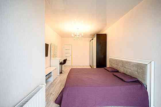 Продаж Квартира 1-кімнатна, 20/25 поверх на Драгоманова вул., д. 2-Б Kiev