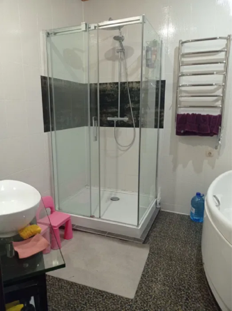 Просторная 3 комнатная квартира с ремонтом и мебелью Таирова Одесса