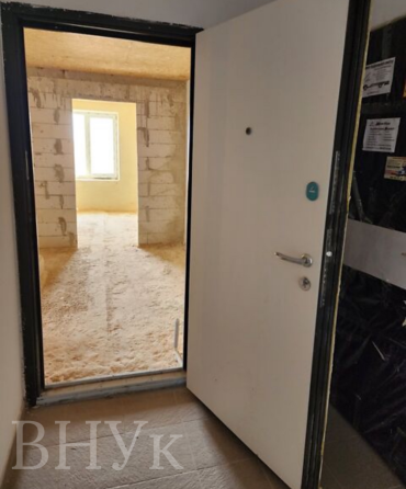 Продаж Квартира 3-кімнатна, 5/5 поверх на вул. Сонячна Тернопіль